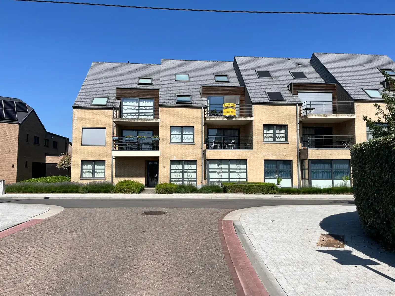 Duplex-appartement foto {{pictureIndex}}