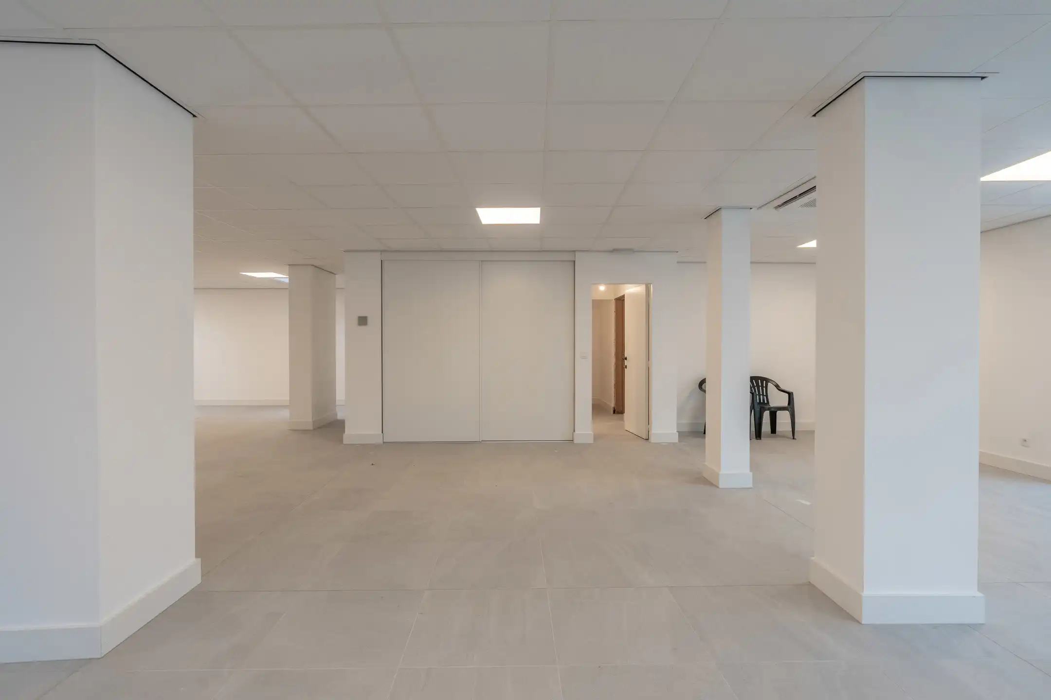 Handelspand met garage, gelegen op topligging te Vosselaar! foto 8