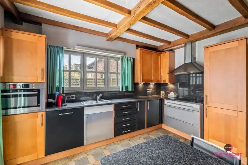 Charmante bungalow, gelegen op een ruim perceel van 626 m² foto 3