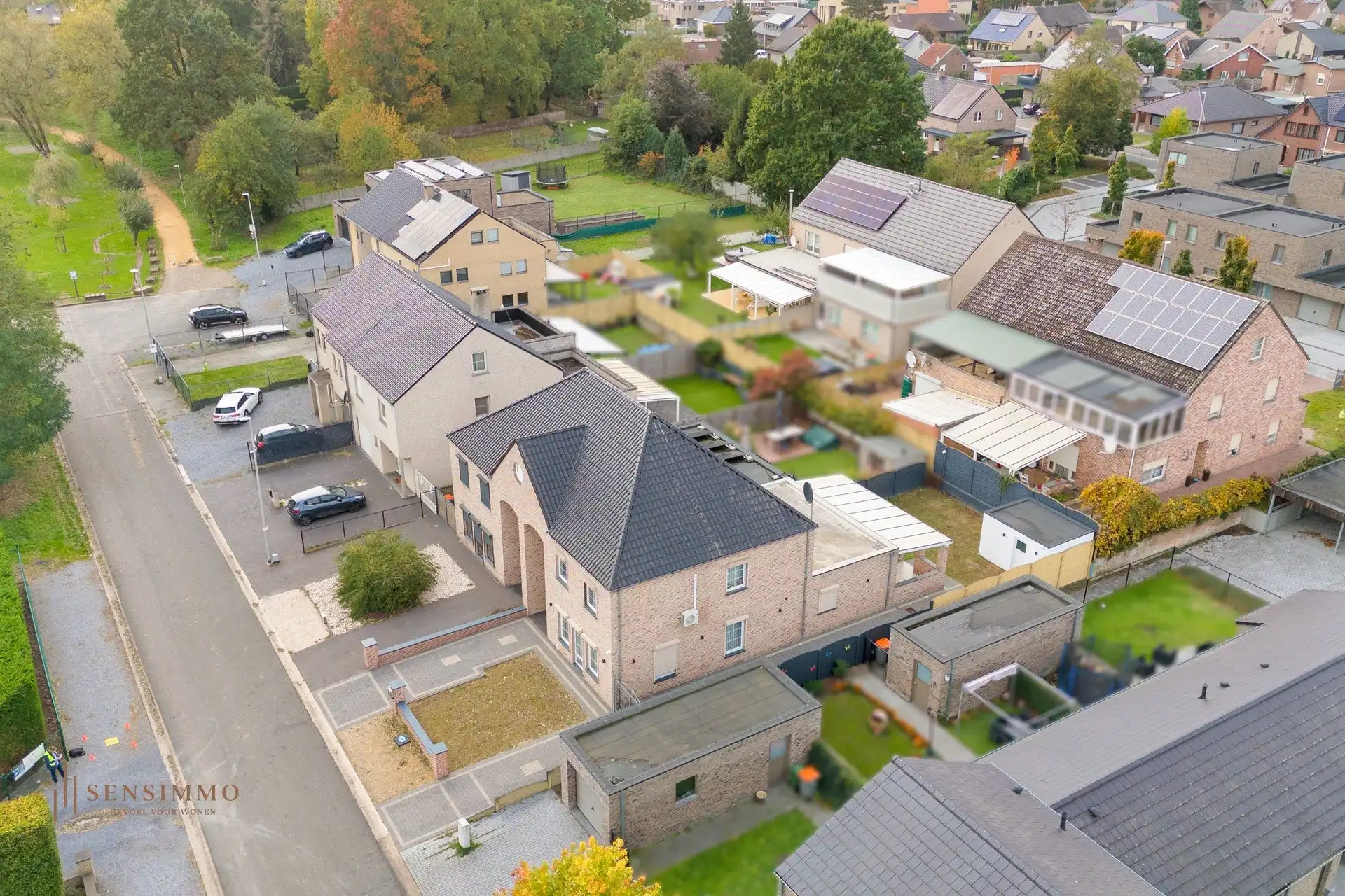 PURE ELEGANTIE, LUXUEUZE AFWERKING & EXCLUSIEF WOONCOMFORT IN EEN INSTAPKLARE DROOMWONING – EPC B! foto 2