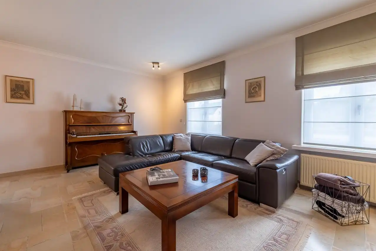 Verzorgde 3slk woning op zuidgericht perceel van ca 1638ca foto 5