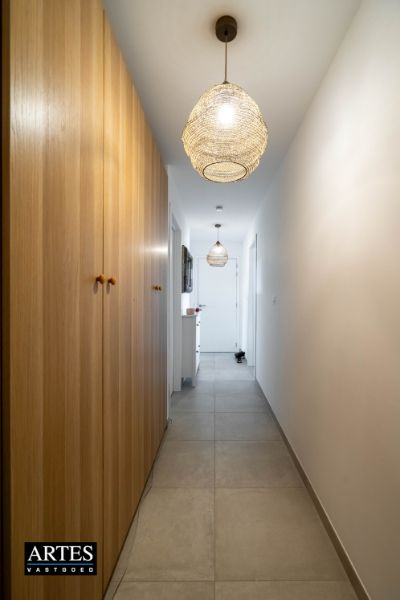 Recent appartement met 3 slaapkamers en ruim terras foto 16