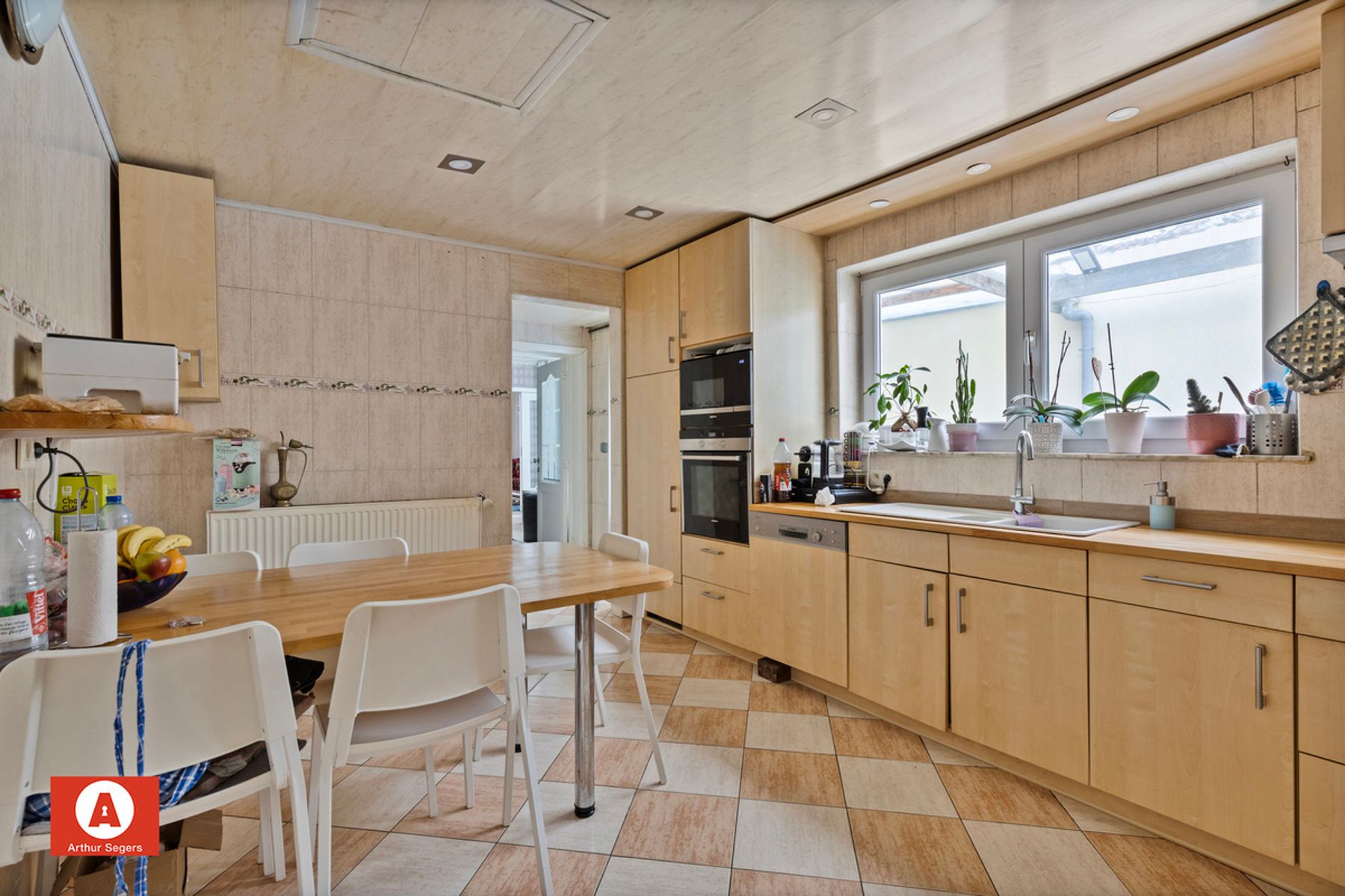 6 slaapkamers: ruime gezinswoning centrum Lebbeke. foto 11