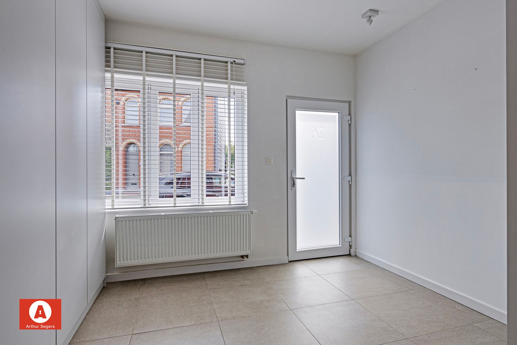 Instapklare rijwoning met 3 slaapkamers en charmante tuin foto 3