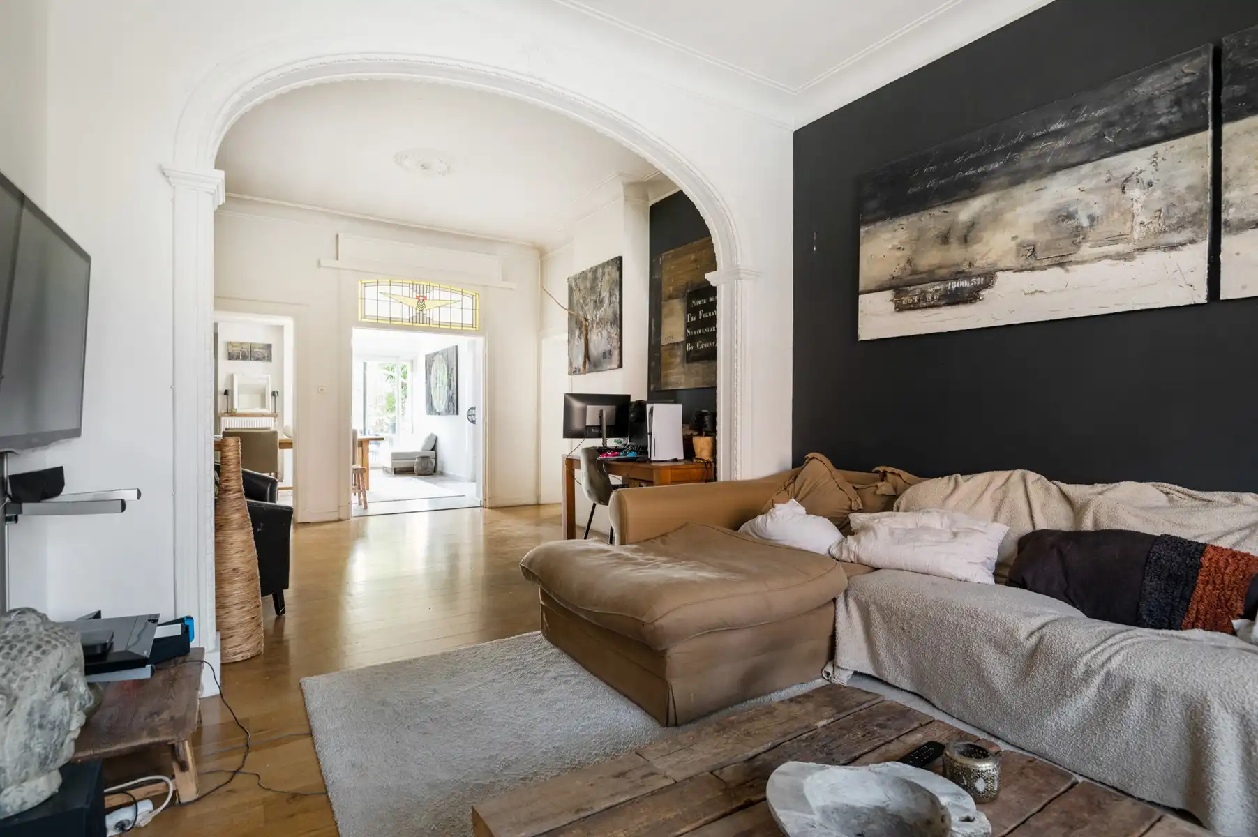 Uiterst charmante halfopen woning met zuidtuin foto 4