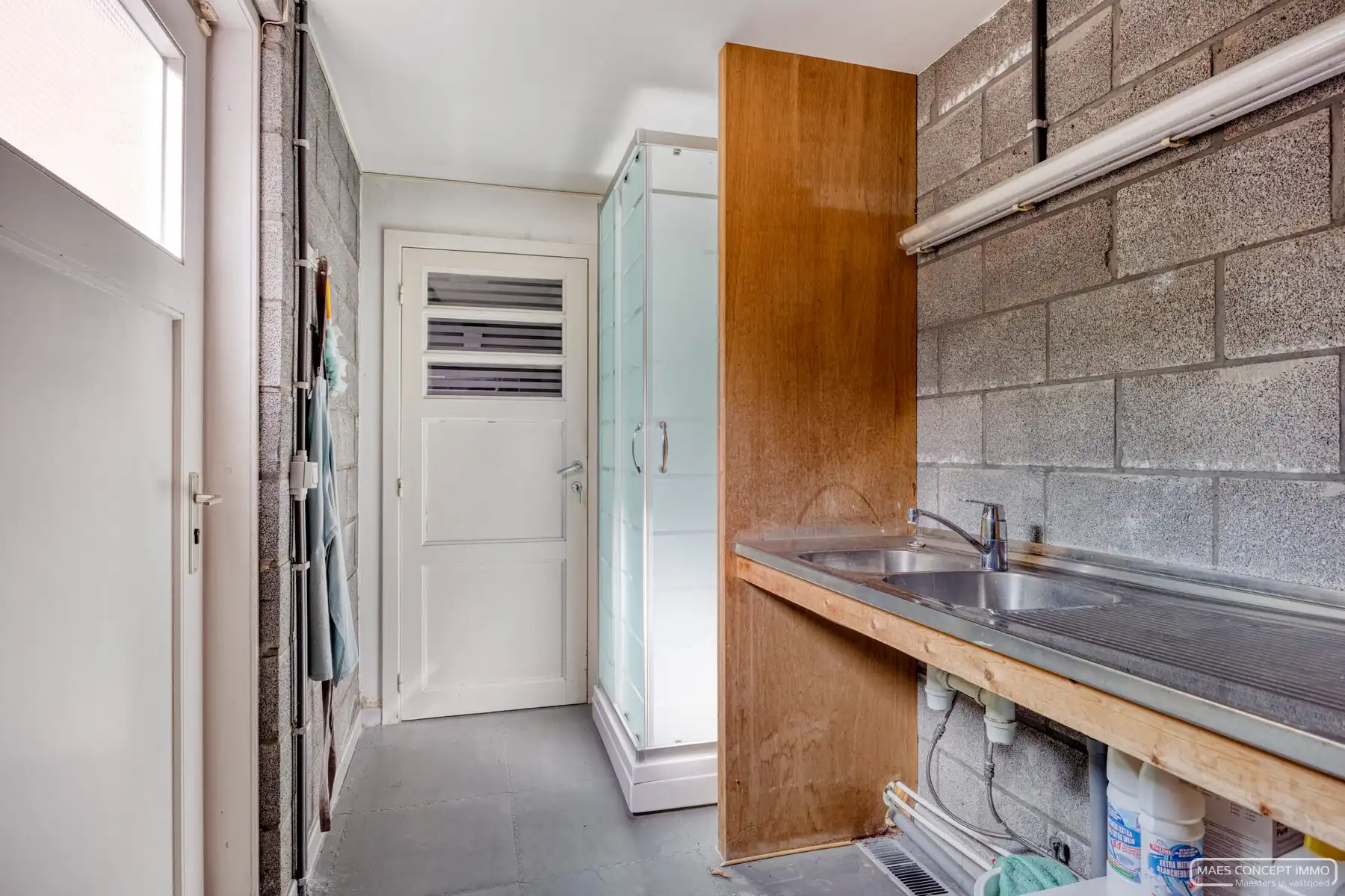 Unieke woning met atelier/ruime garage te koop in Waregem foto 15