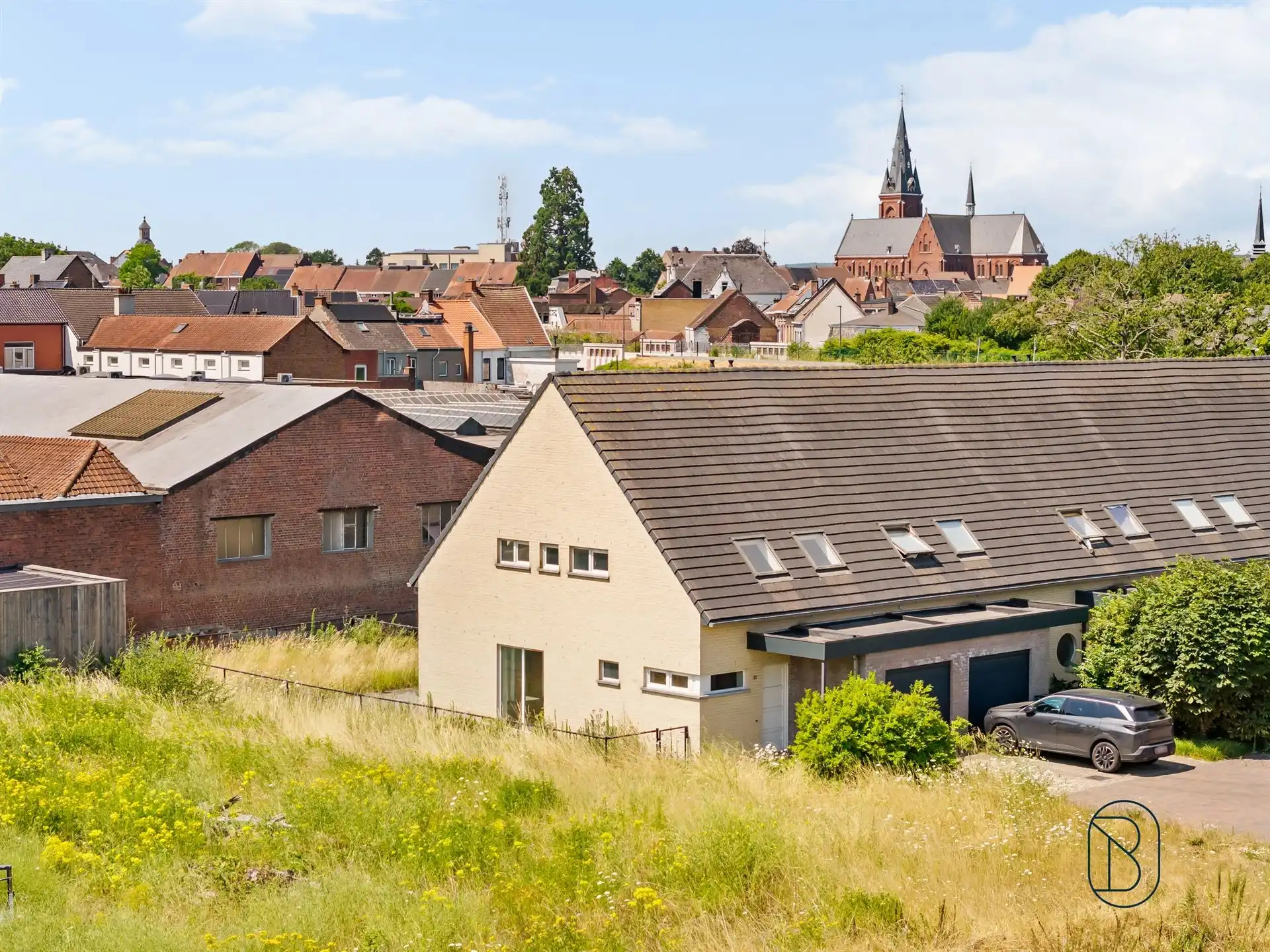 Instapklare HOB met zonnige tuin en 3 SLK! foto 2