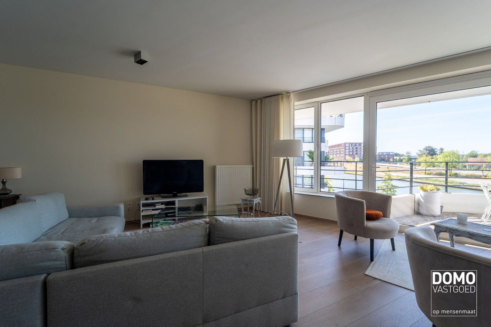 Wonen met zicht op het water – een oase van rust vlak bij het bruisende centrum van Hasselt. foto 5