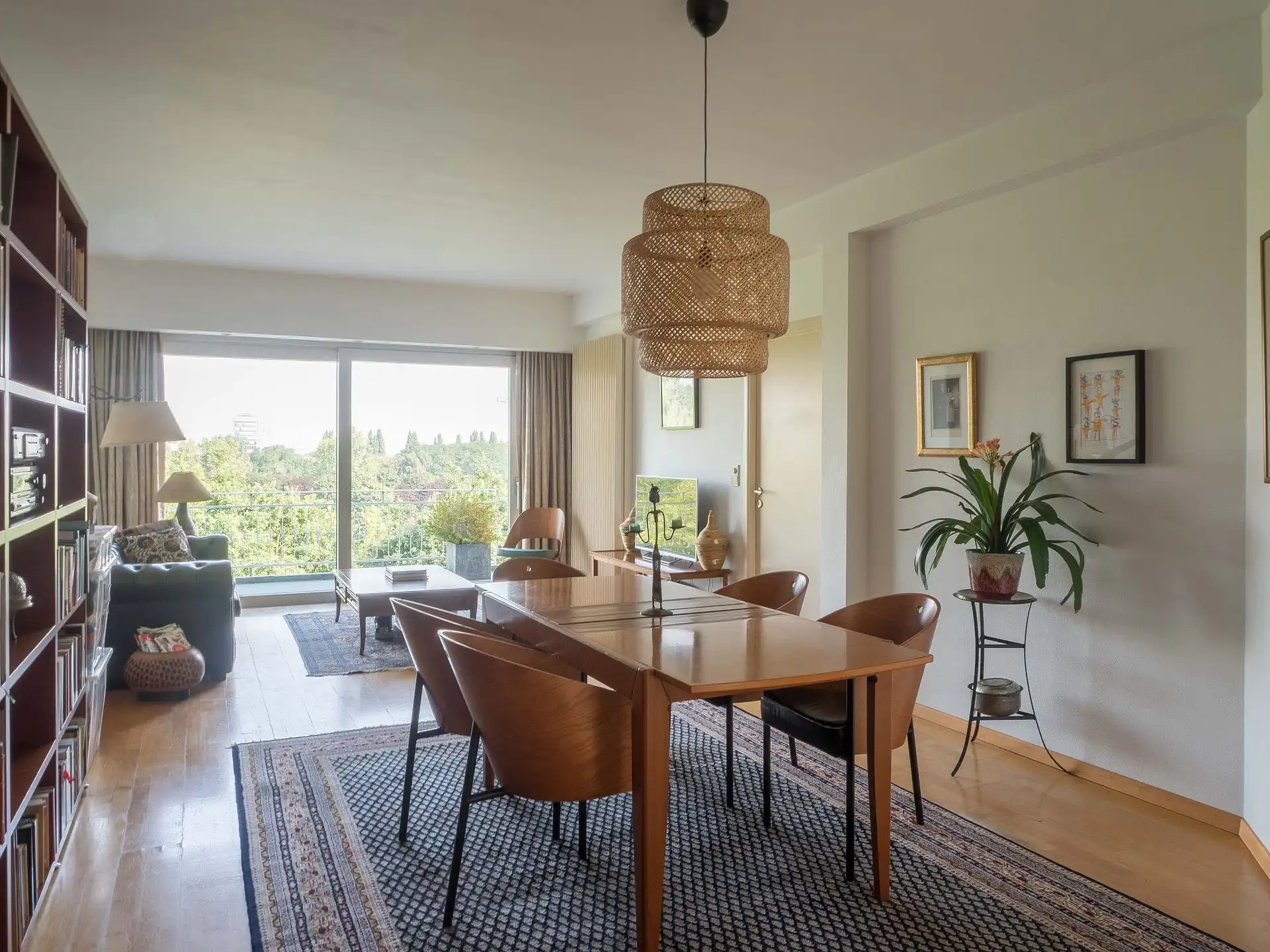 Lichtrijk appartement nabij Park Den Brandt! foto 2