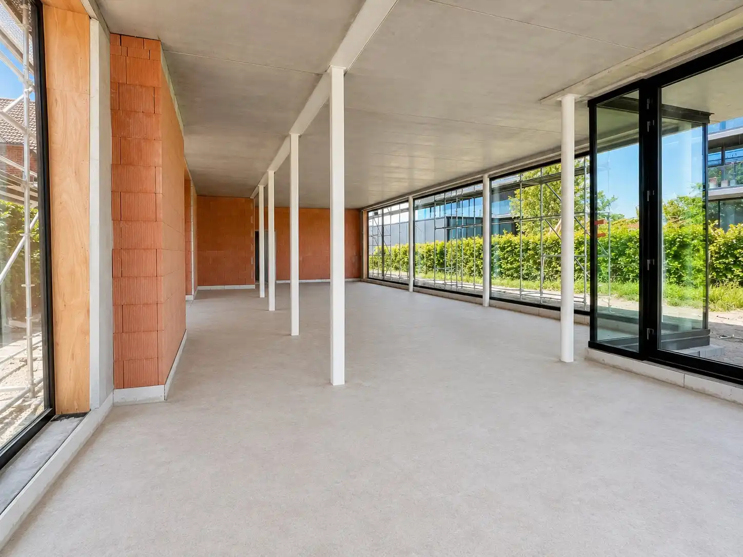 Res. Westlane - Handelspand met grote visibiliteit op de Natiënlaan te Knokke  foto 2