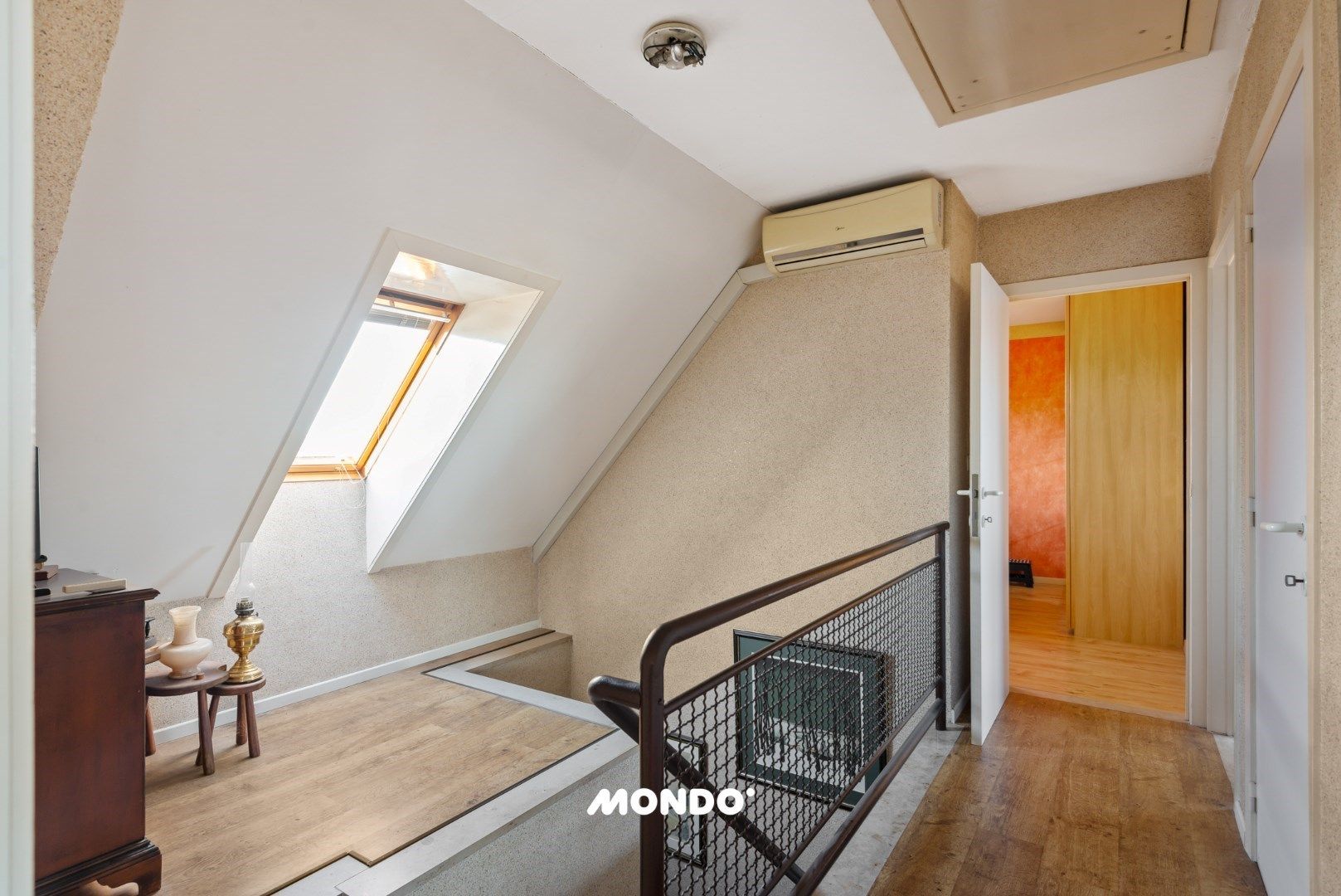 Ruim appartement met drie slaapkamers foto 7
