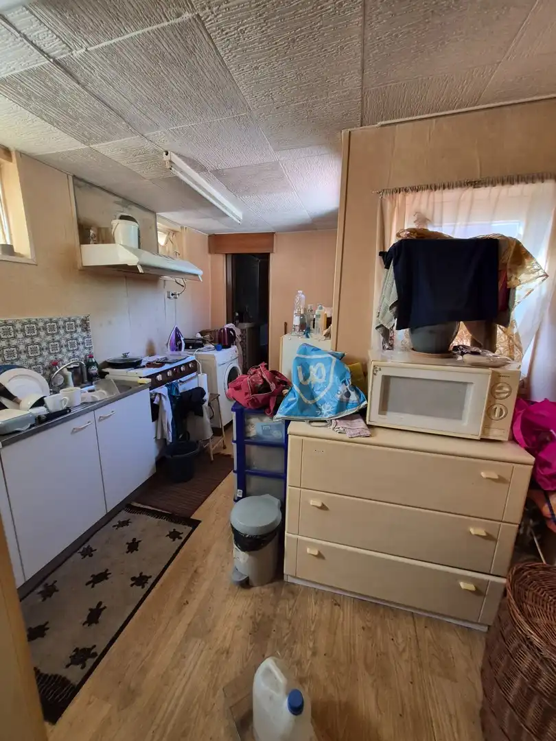 Te renoveren burgerwoning in hartje Sint-Truiden foto 3