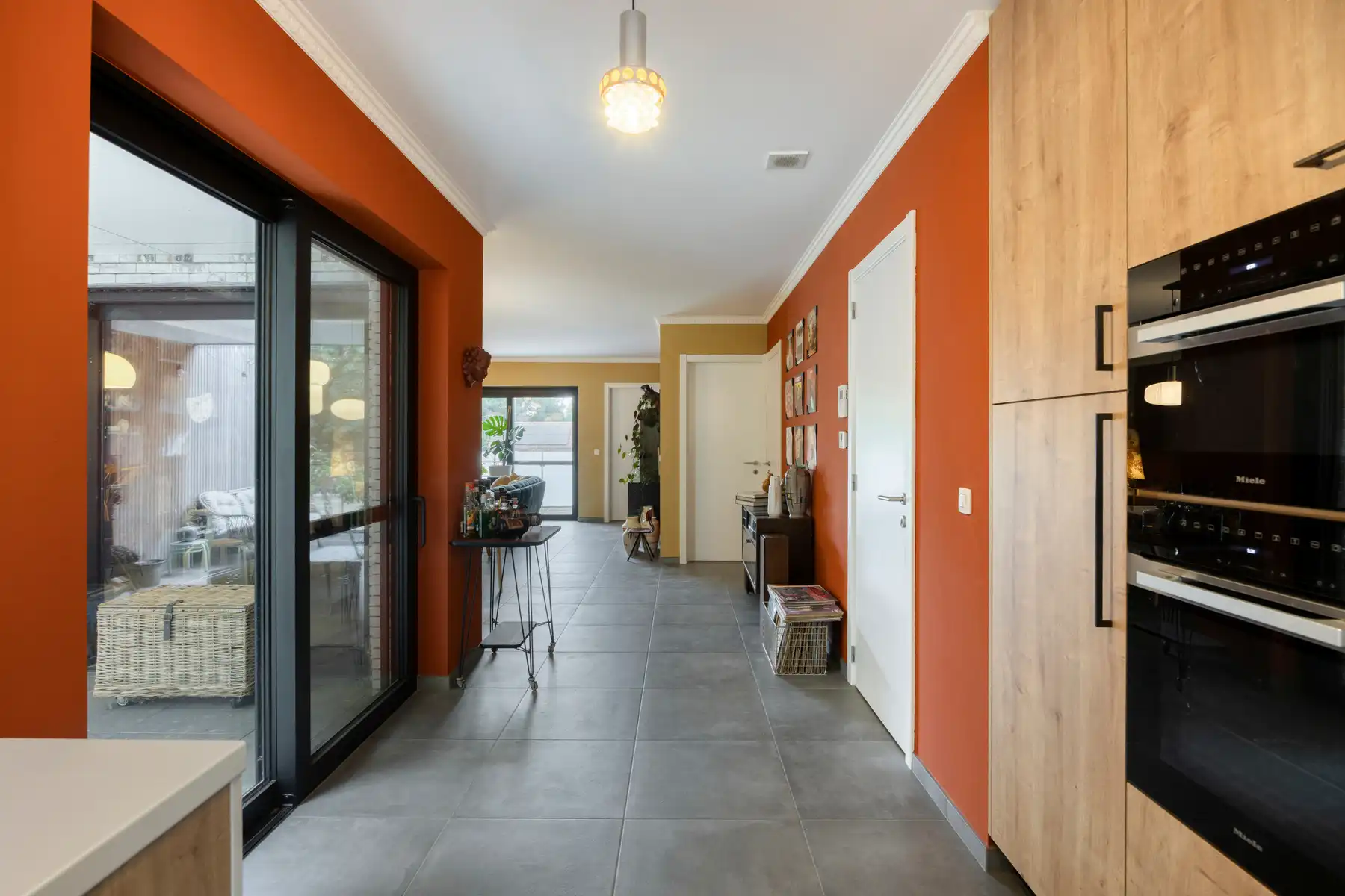 Ruim en lichtrijk appartement met hoogwaardige afwerking foto 15