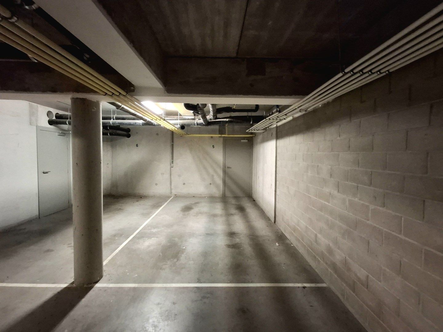 LICHTRIJK EN RUIM TWEE SLAAPKAMER APPARTEMENT MET ZONGERICHT TERRAS  foto 9