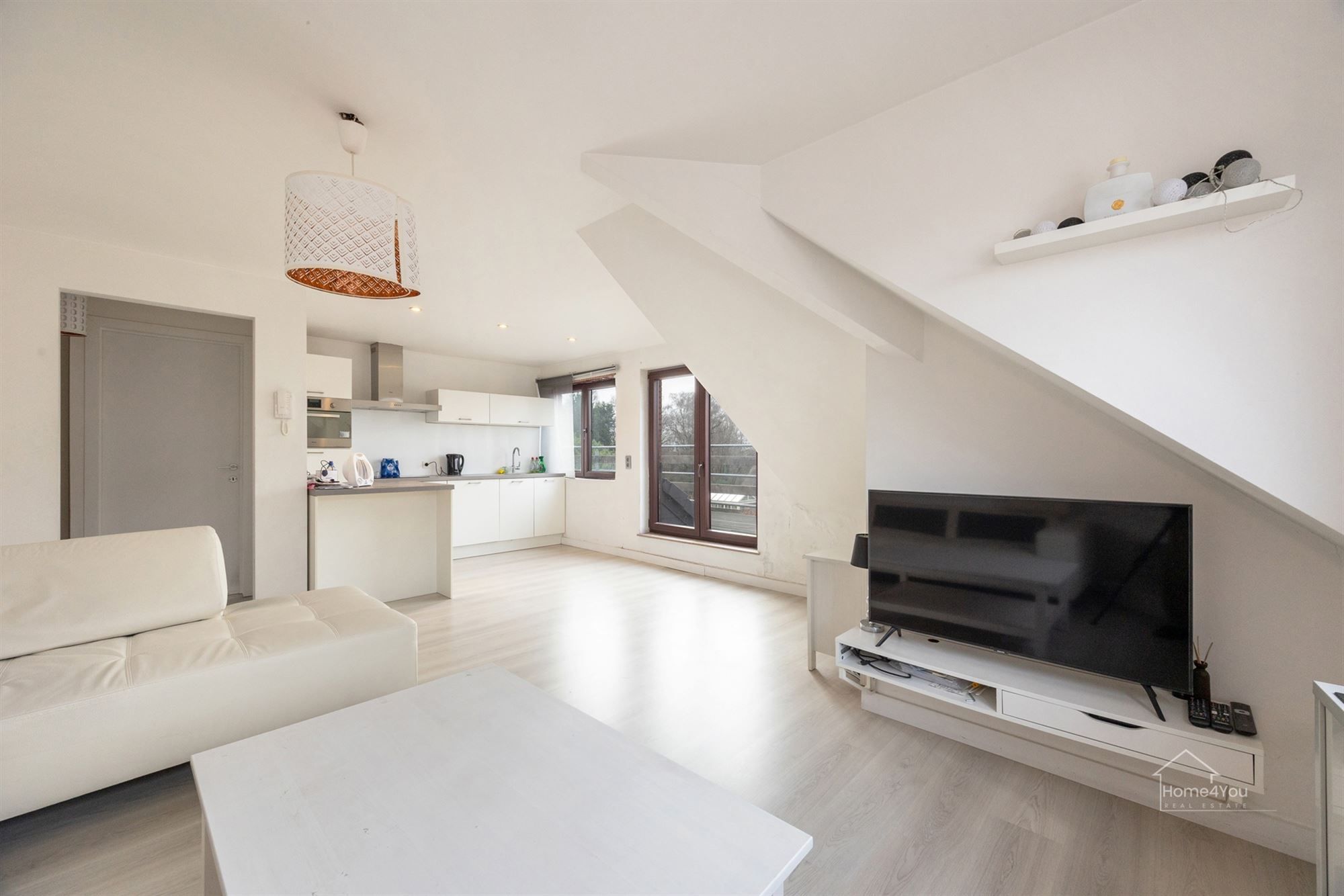 1-Slaapkamer appartement te koop in Lint! foto 4