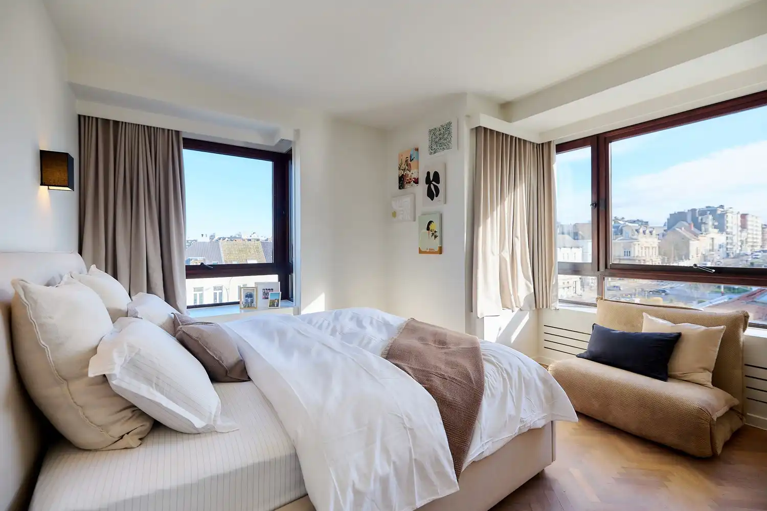 Hoogwaardig gerenoveerd en bijzonder elegant appartement met terras langs de Leie en panoramisch zicht over de stad Gent foto 13