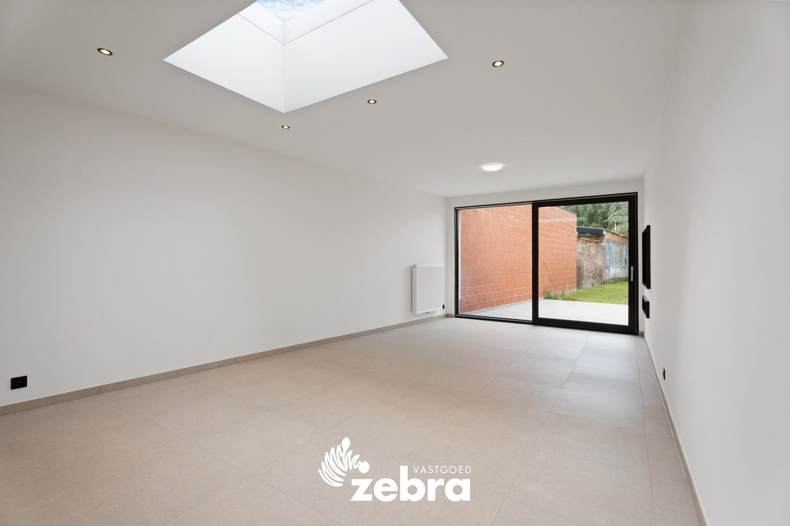 Gerenoveerde & energiezuinige woning met uitweg te Ledegem! foto 2