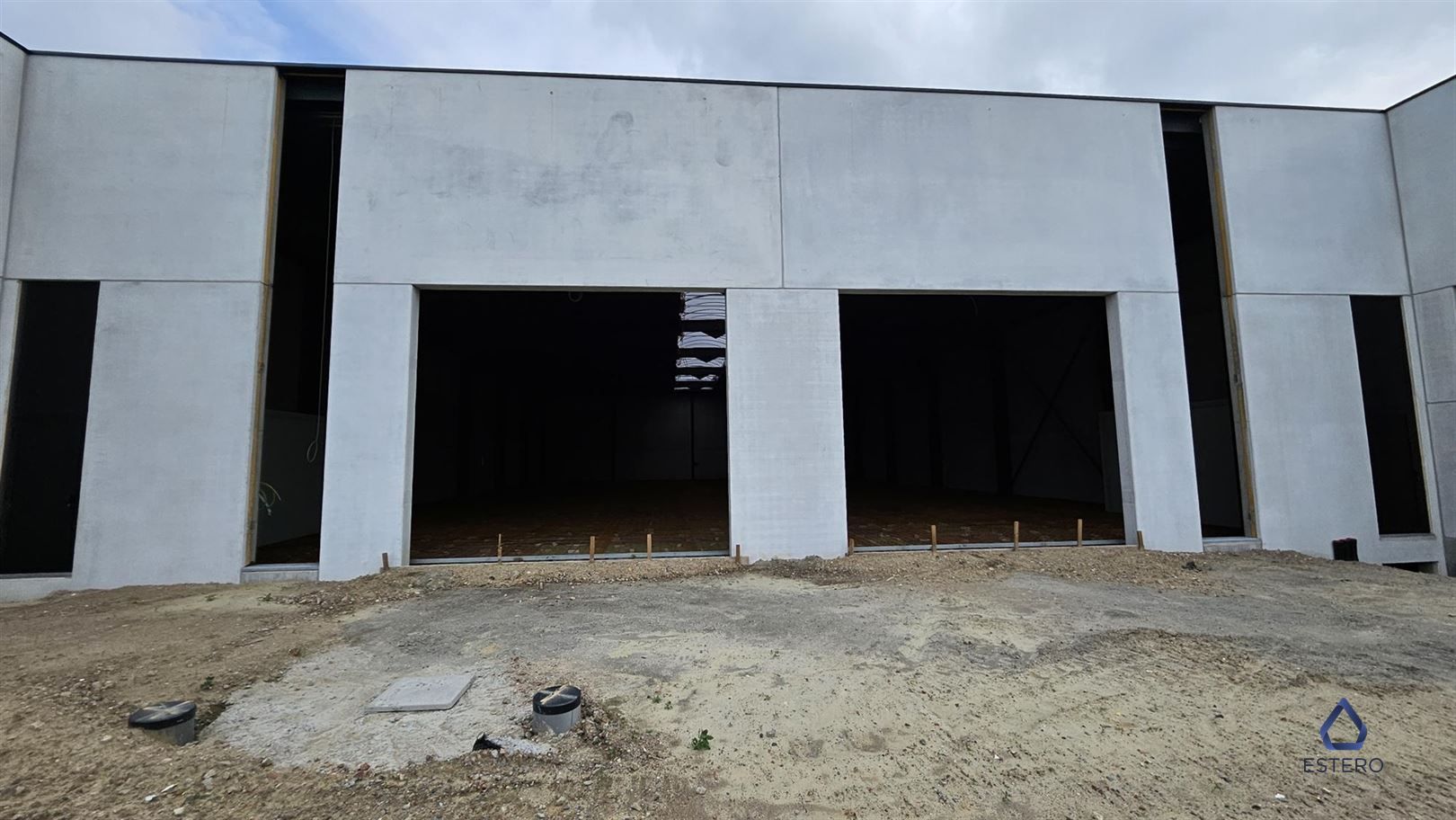 Nieuwbouw KMO-unit (880m²) in industriezone Deinze Noord foto 8
