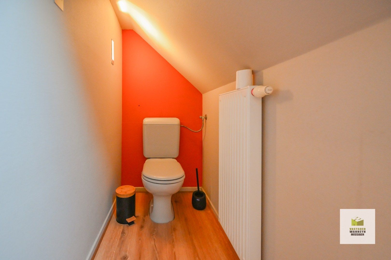 Ruime gezinswoning met tuin, 3 slaapkamers en een grote garage  foto 23