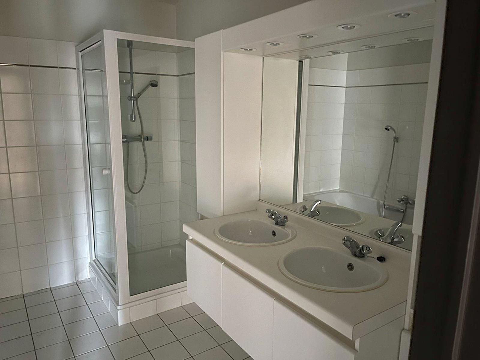 Appartement van 118m² met o.a. 2 slaapkamers en garage foto 8