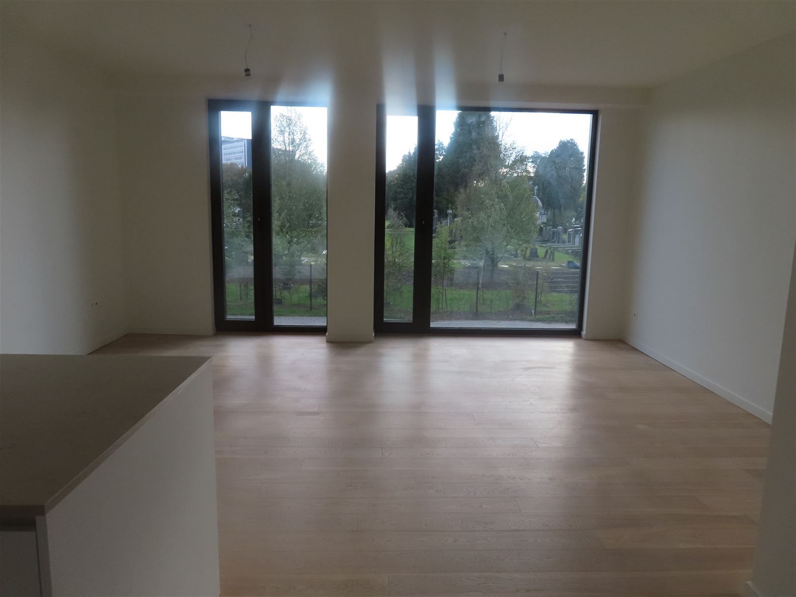 Luxueus nieuwbouw  2-slaapkamer appartement met terras en mogelijk ook autostaanplaats foto 3
