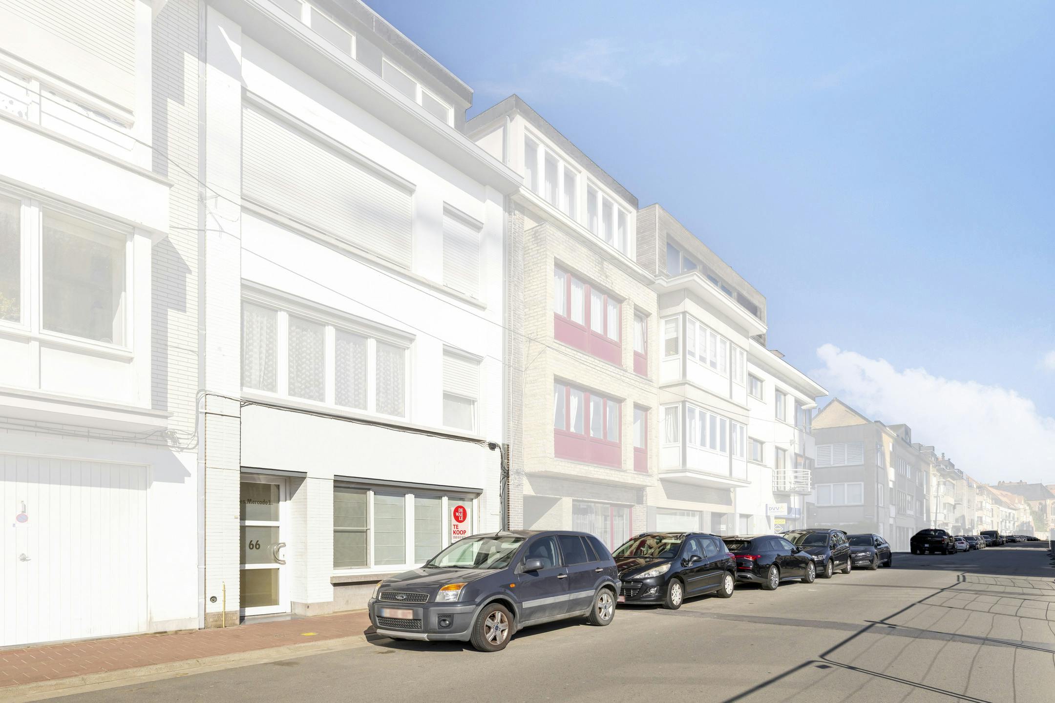 2-slaapkamer appartement met ruim terras te koop in Heist foto 5