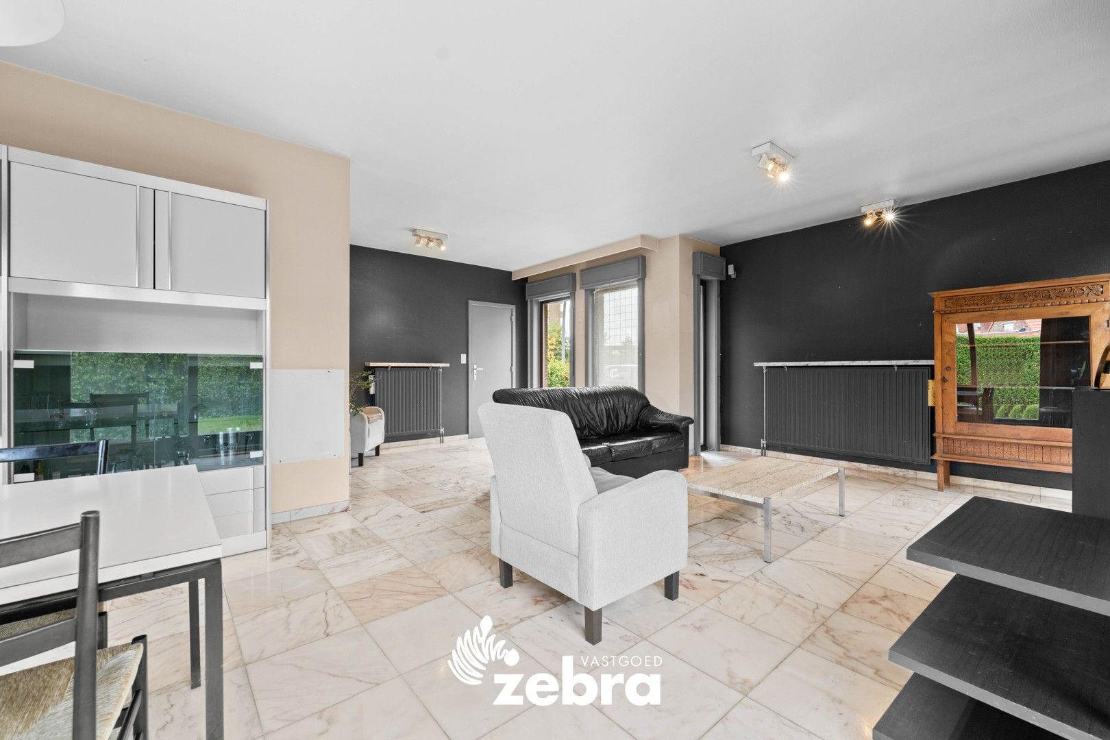 Op te frissen alleenstaande woning met vier of meer slaapkamers & garage te Roeselare! foto 13