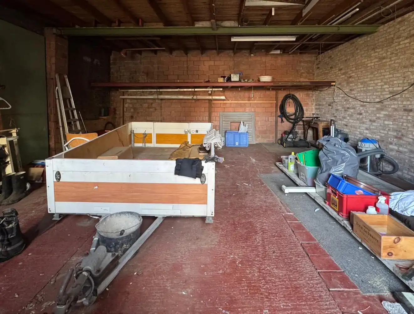Bouwgrond van 275 m² met grote garage van ca. 45 m² foto 5