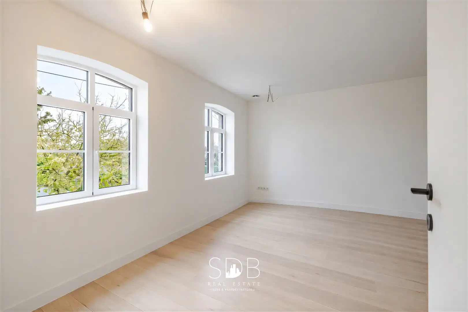 Landelijke villa met gezinstuin op 852m² foto 17