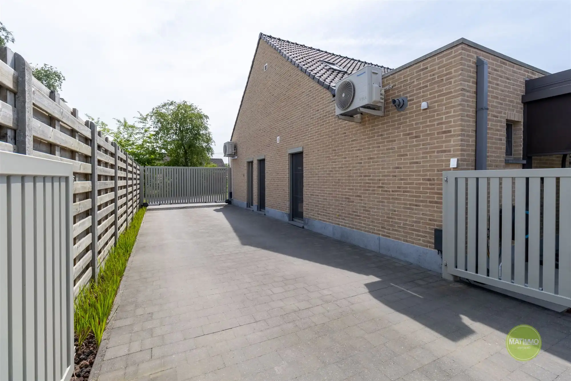 Gerenoveerde woning met 3 slaapkamers te Mol-Wezel foto 32