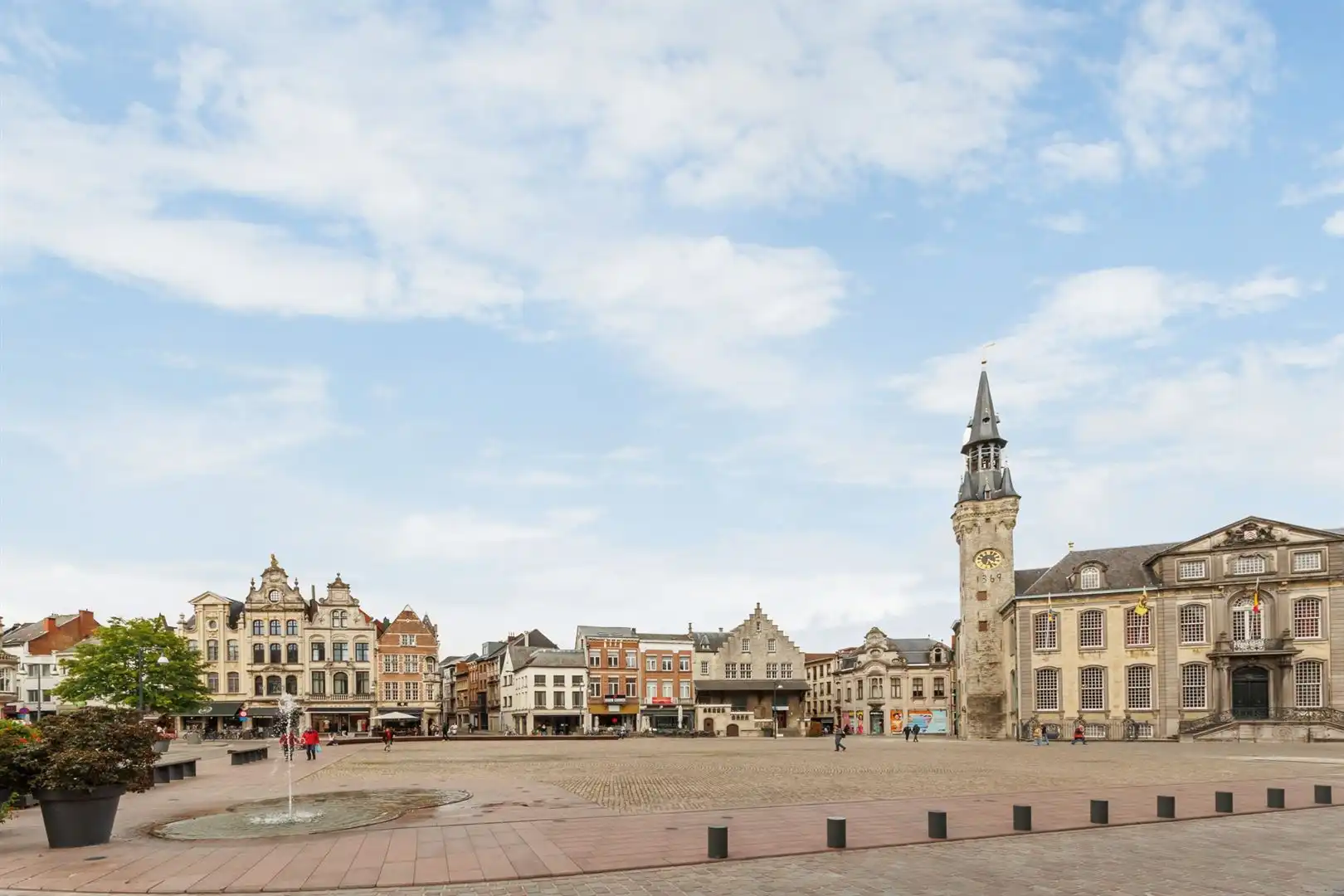 Gerenoveerd appartement met terras foto 20