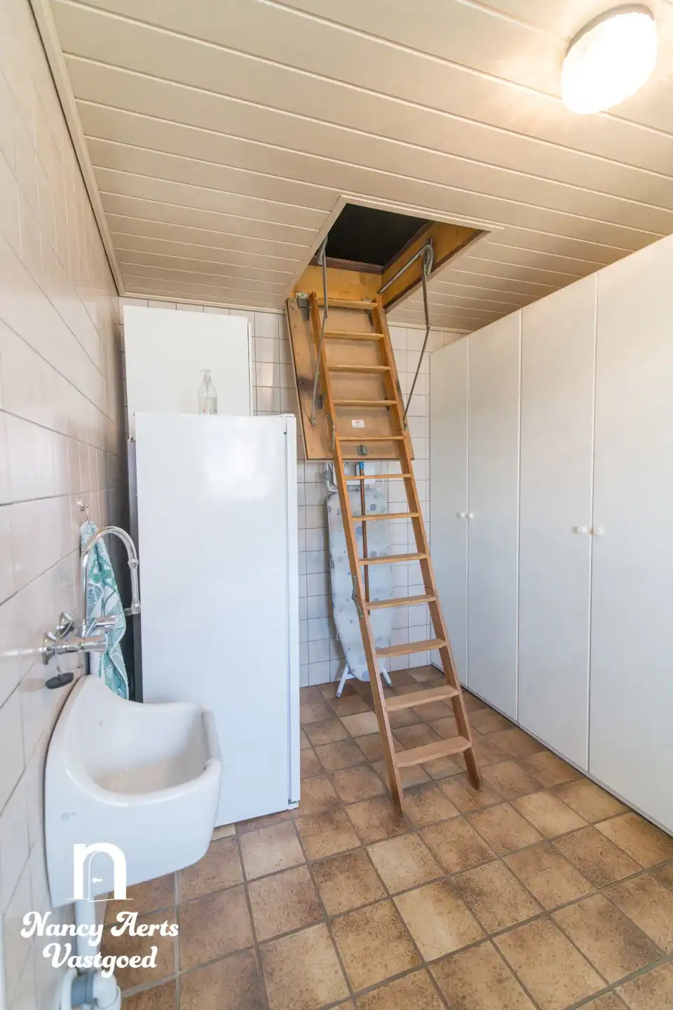 Lichtrijke woning met prachtige tuin en groeipotentieel foto 46