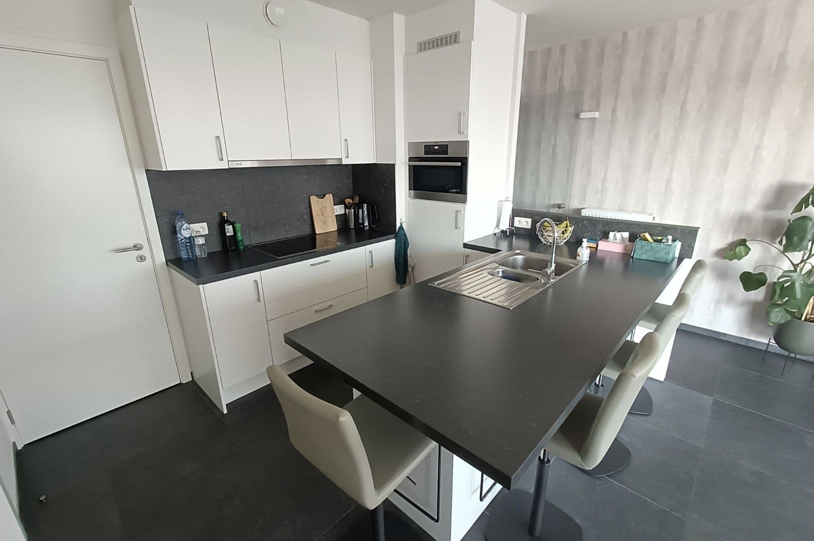 Gezellig appartement met 1 slaapkamer te Sint-Pieters foto 6