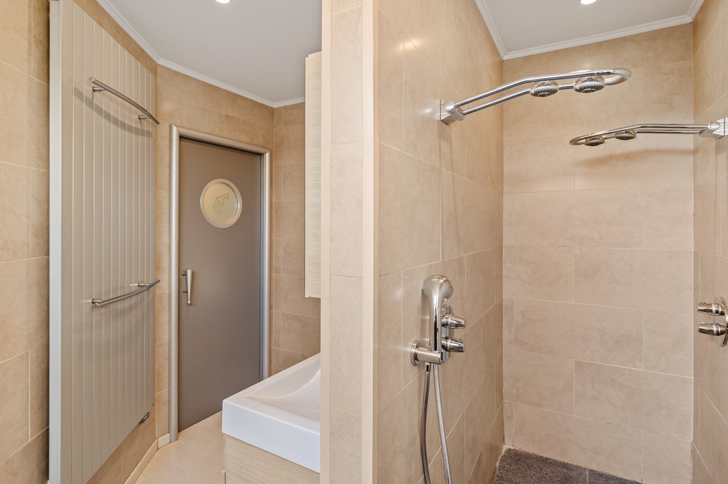 Ruime kangoeroewoning met 6 SLPKS een groot magazijn in Mortsel! foto 28