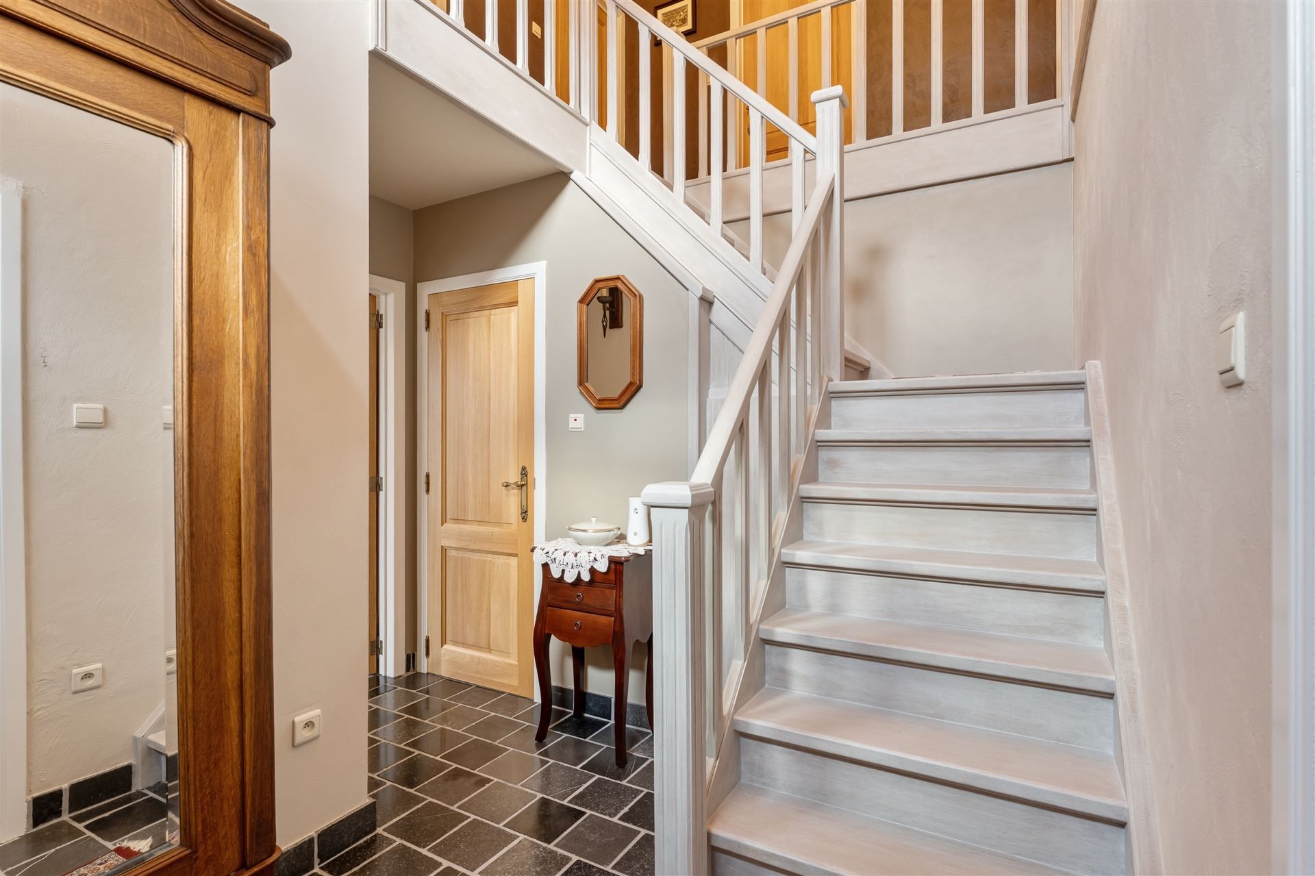 Eengezinswoning in open bebouwing met tuin. foto 21