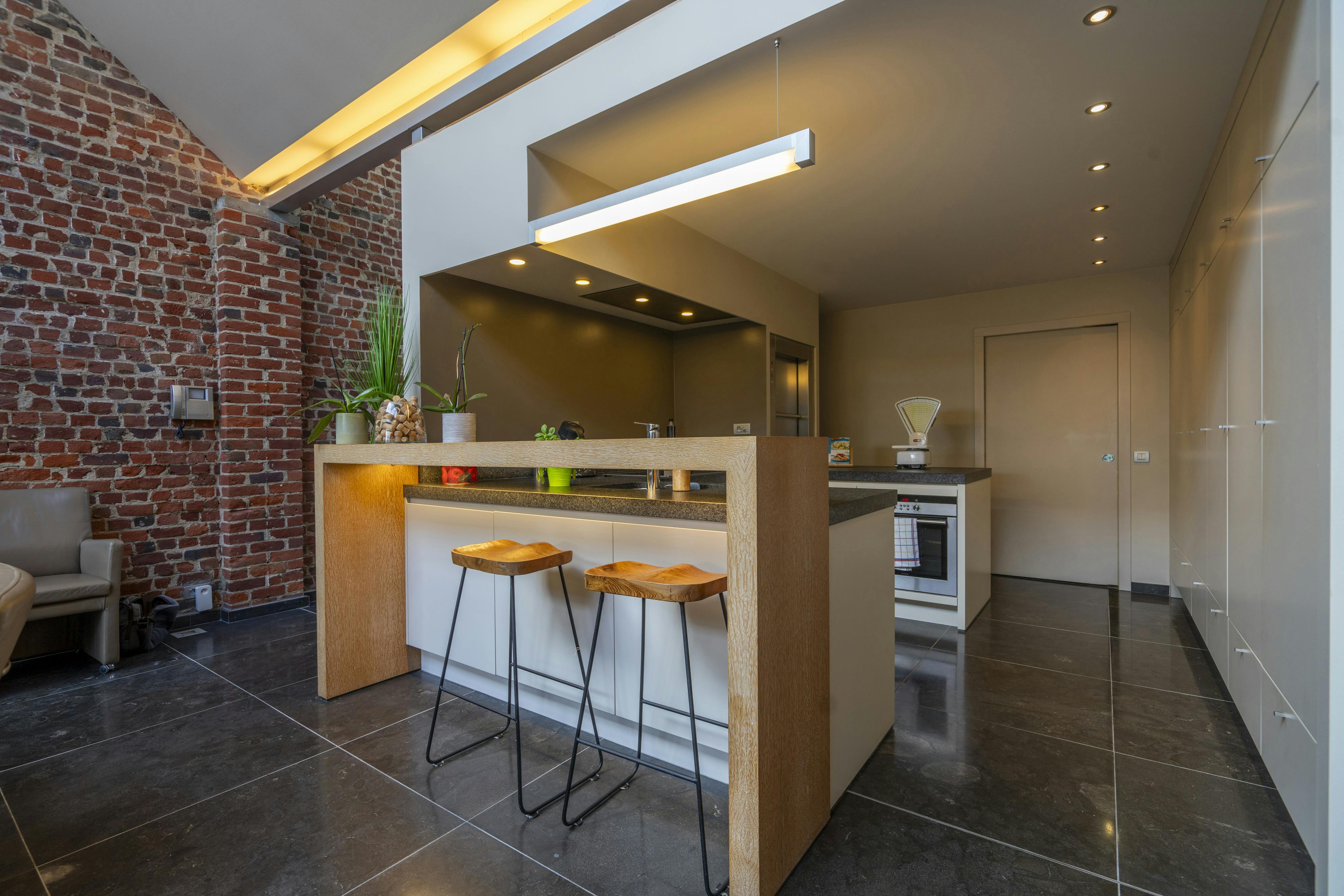 Unieke loftwoning met ruime garage en prachtige tuin foto 7