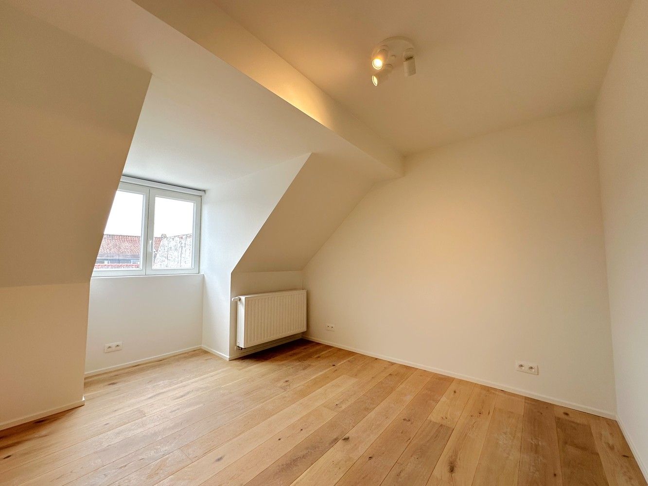 Stijlvol gerenoveerd appartement in hartje Brugge foto 7