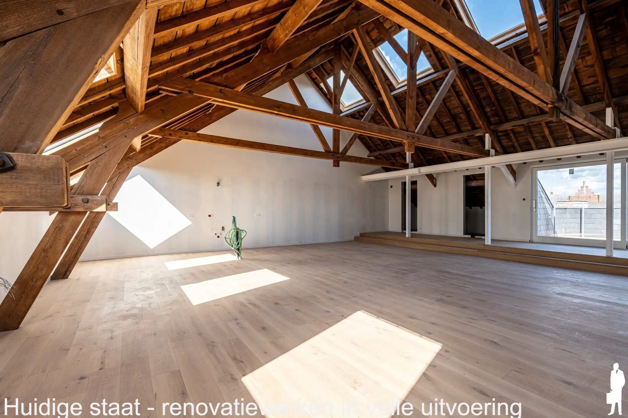 Penthouse van 264m² + terras in een uniek historisch kader foto 4