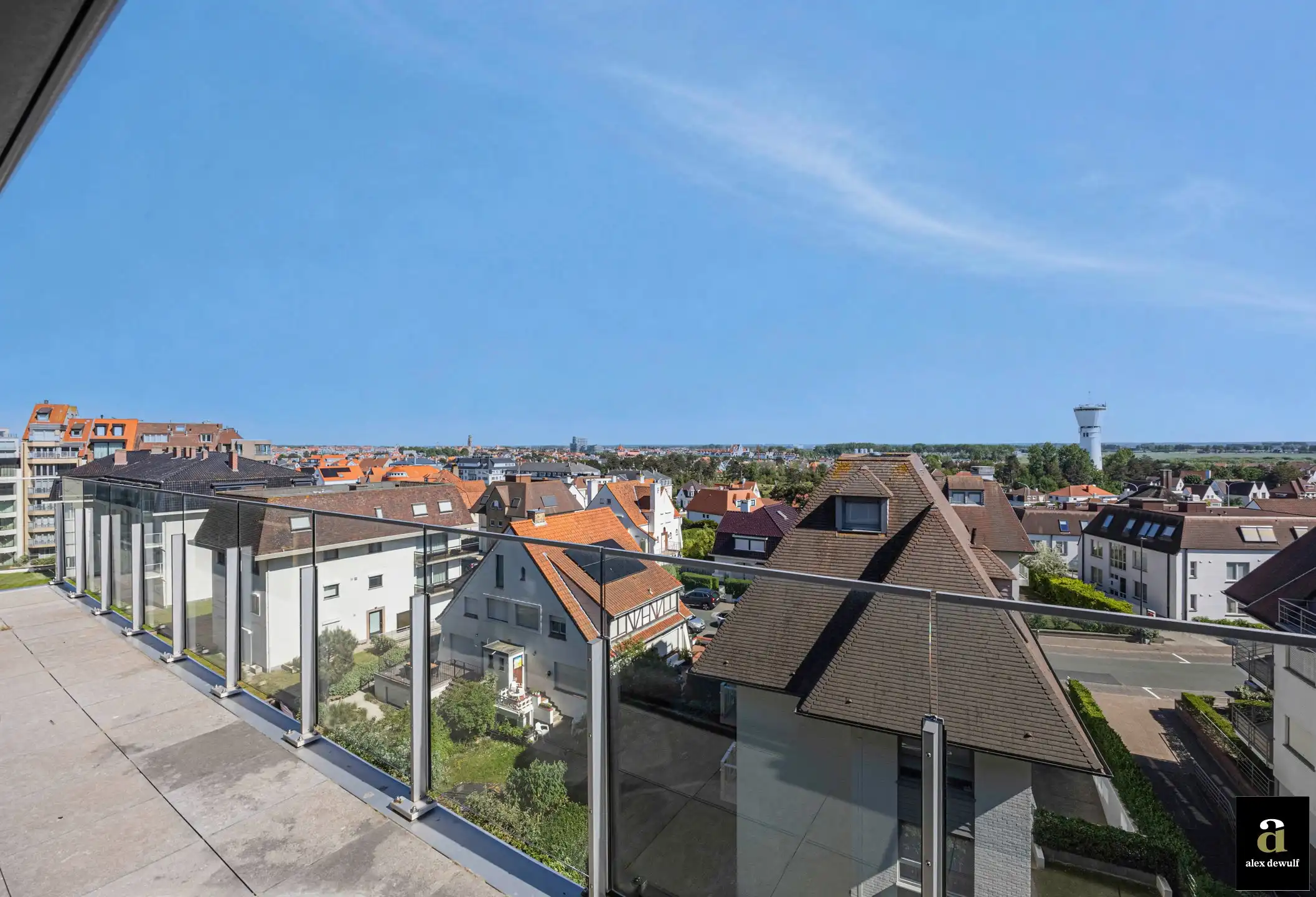 Exclusieve mezzanine met panoramisch frontaal zeezicht – Residentie Royal Navy foto 3