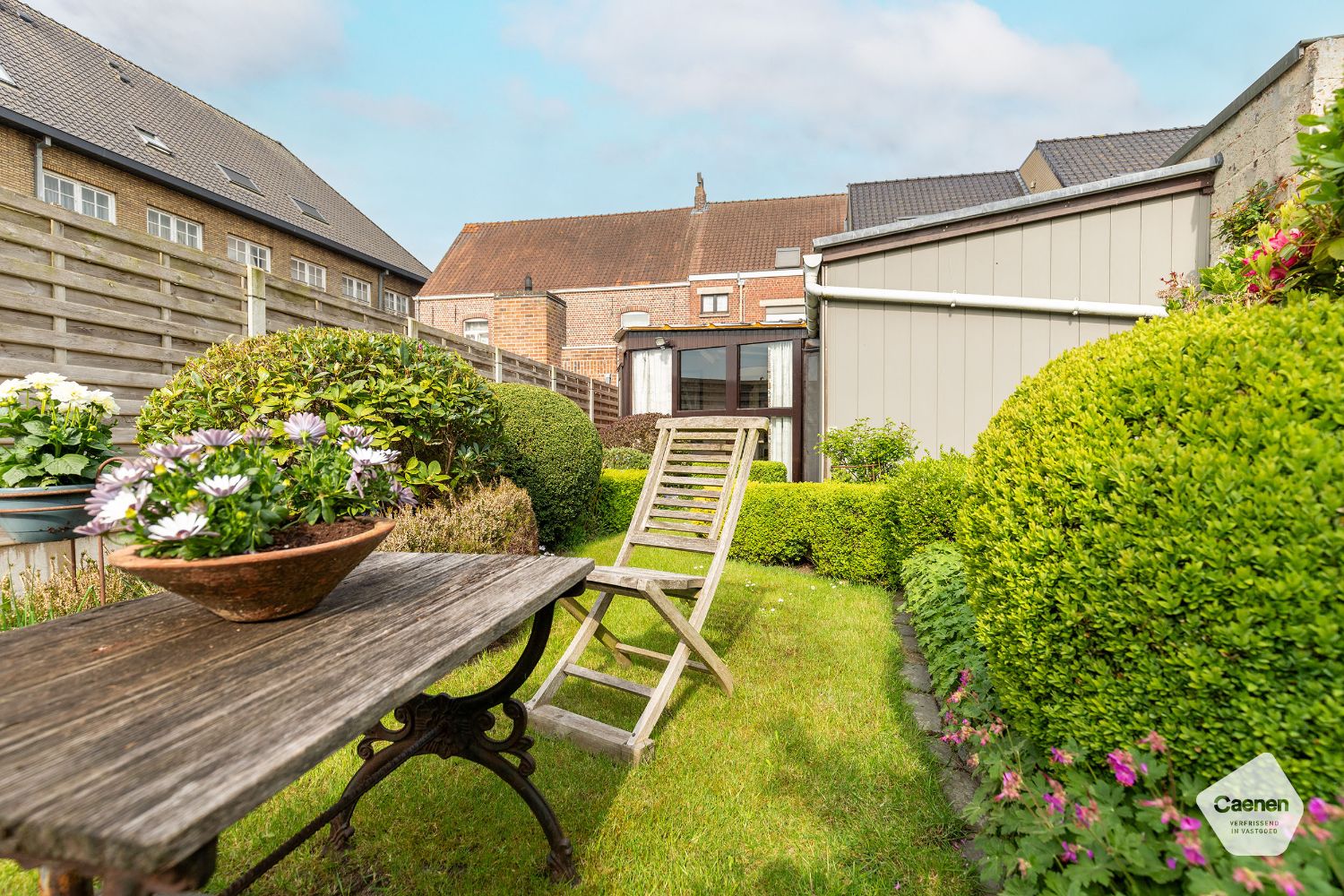 OP TE FRISSEN GOED ONDERHOUDEN WONING in het hartje van Ruddervoorde met 4 SLAAPKAMERS en PRACHTIGE TUIN! foto 17