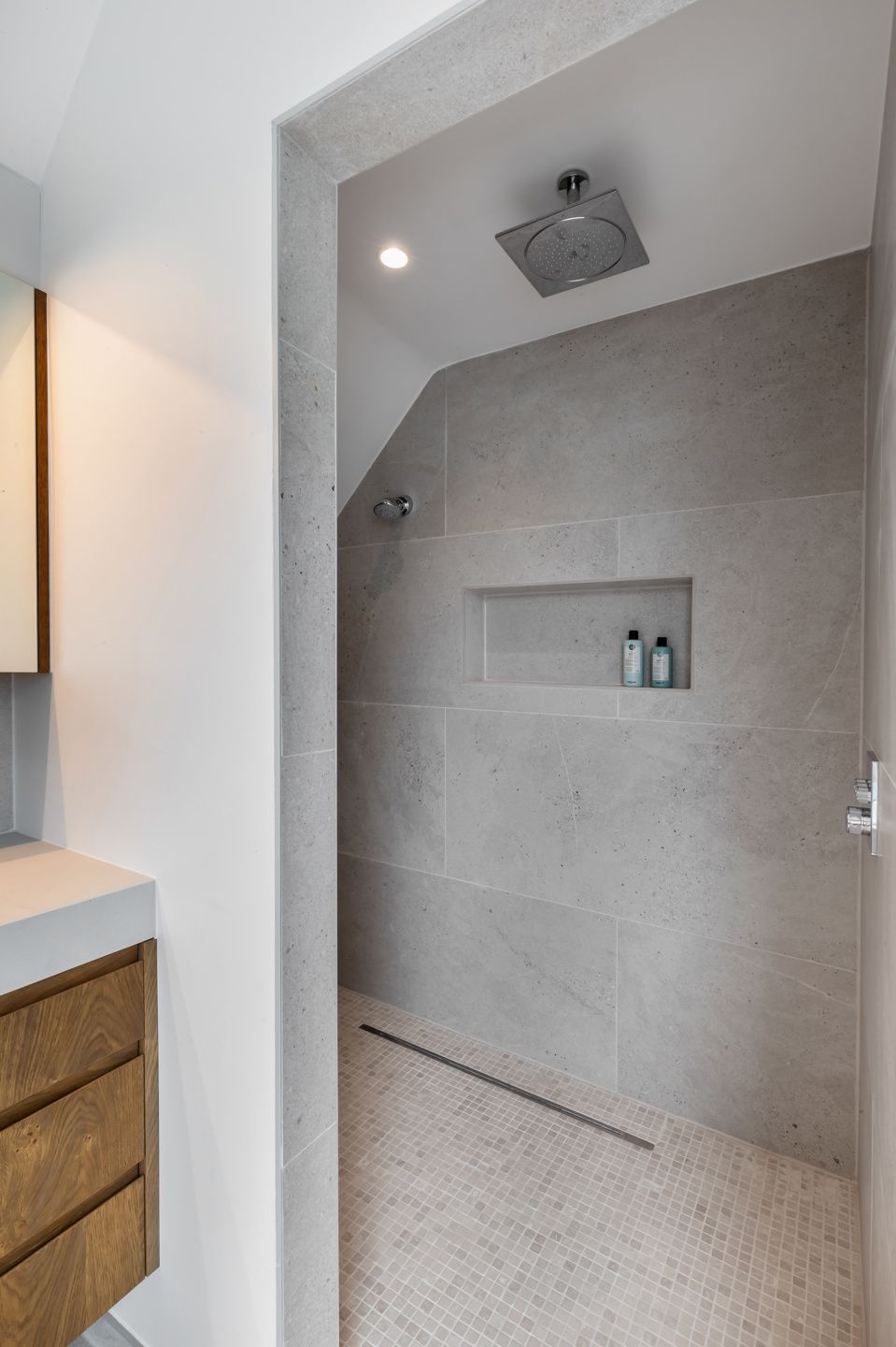 Penthouse met zeer ruim terras( 30m²), privé lift en spa foto 39