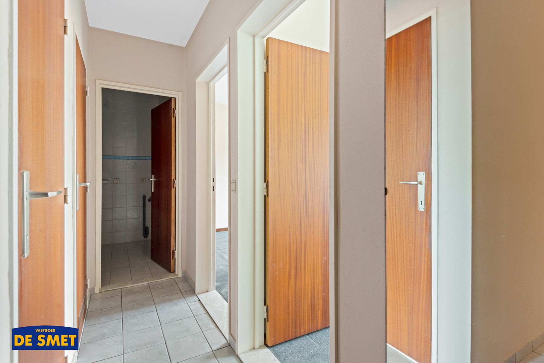 Appartement met garagebox op wandelafstand van het centrum  foto 8