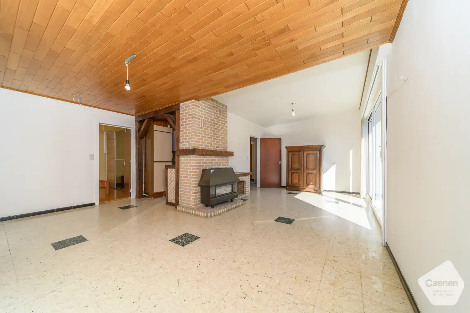 Charmante alleenstaande villa met ruime zuidgerichte tuin en garage in De Panne foto 3