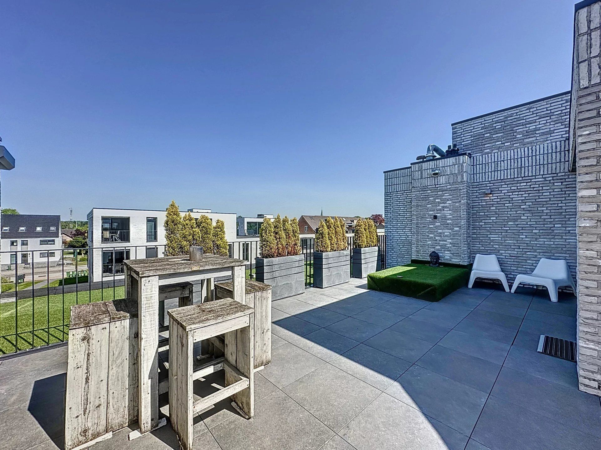 Modern dakappartement met 2 terrassen, prachtig uitzicht en luxueuze afwerking. foto 27