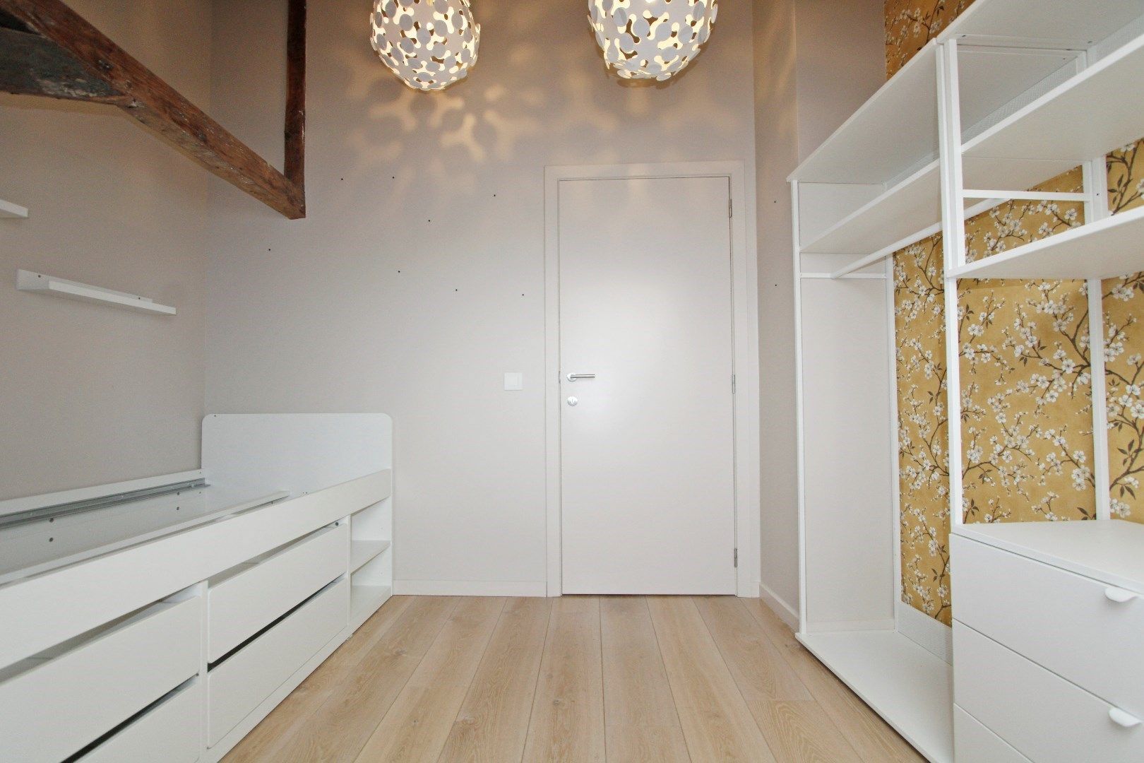 Handelshuis: Woning met winkel- kantoorruimte-vrij beroep in hartje Westkapelle te koop foto 23