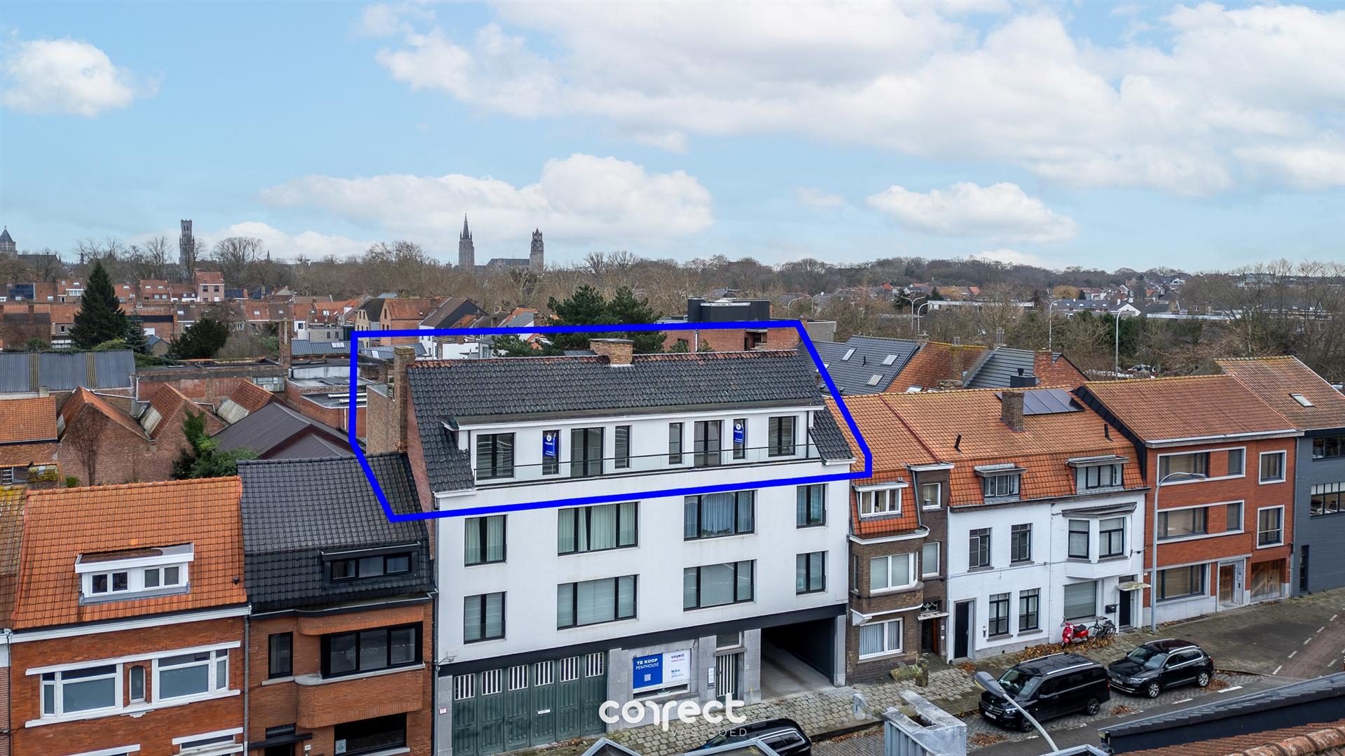Uitzonderlijk penthouse op de rand van de Brugse binnenstad.  foto {{pictureIndex}}