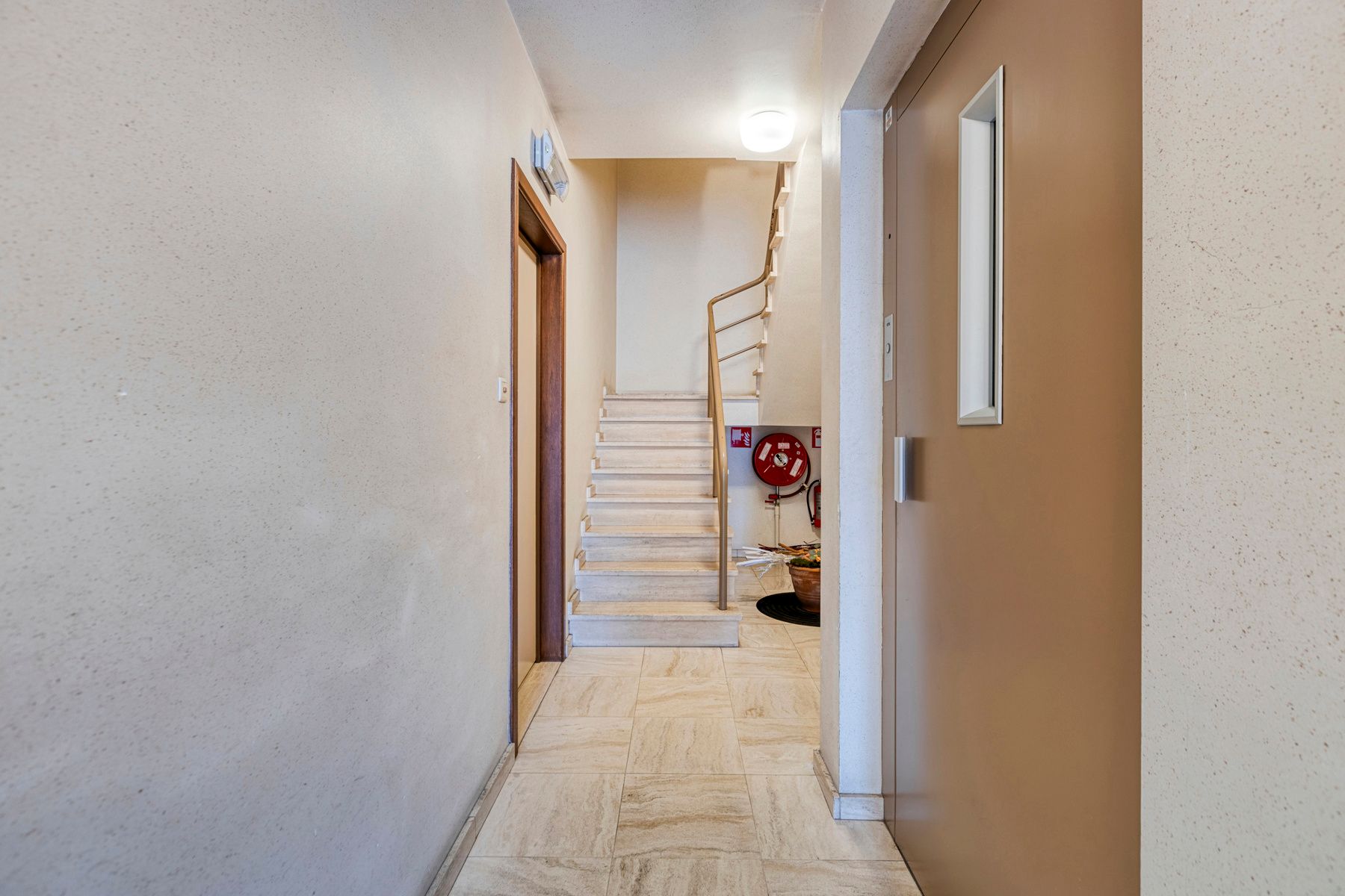 Appartement te huur foto 2