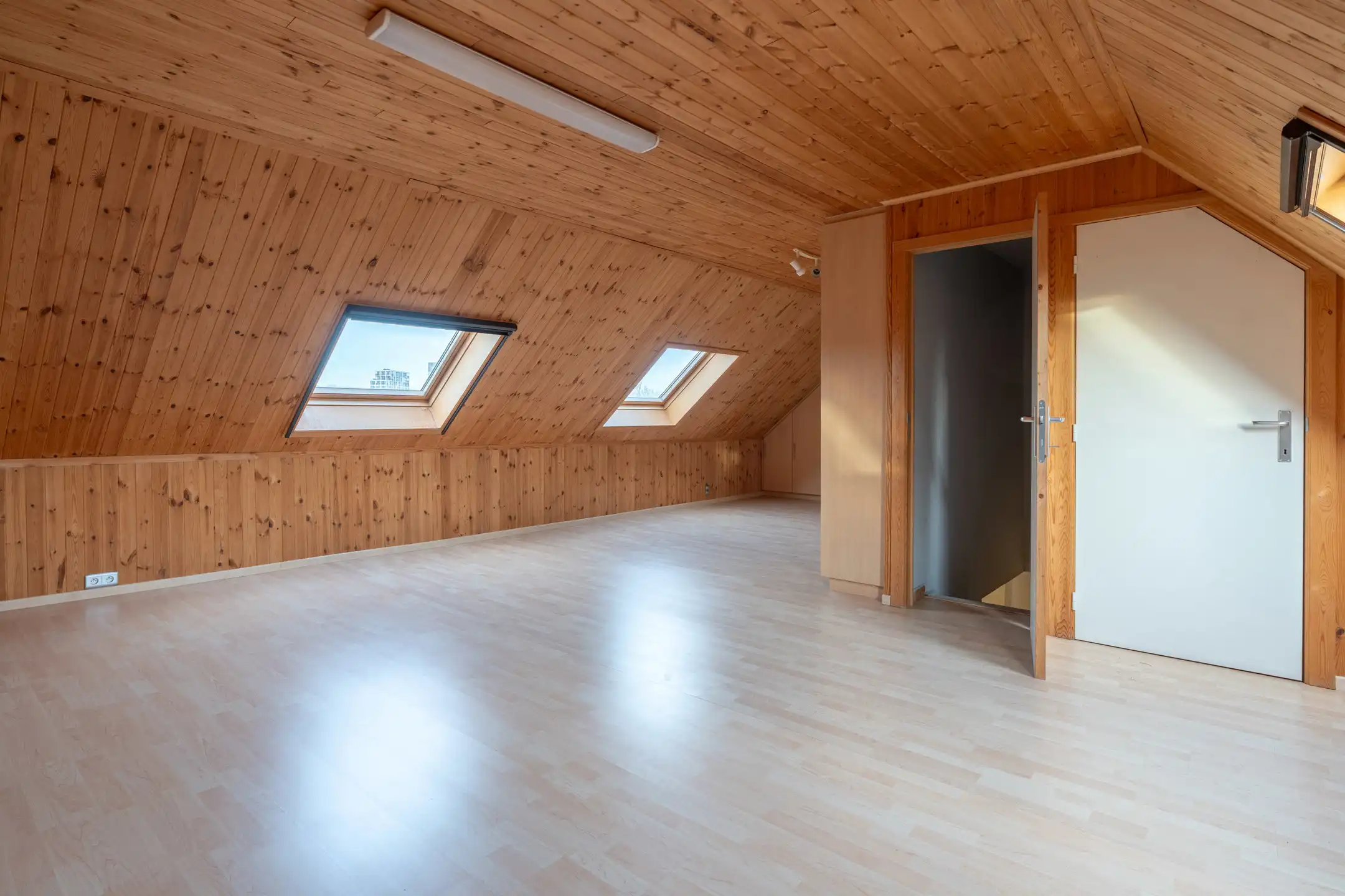 Verrassend ruime en luxueuze gezinswoning op rustige ligging foto 37