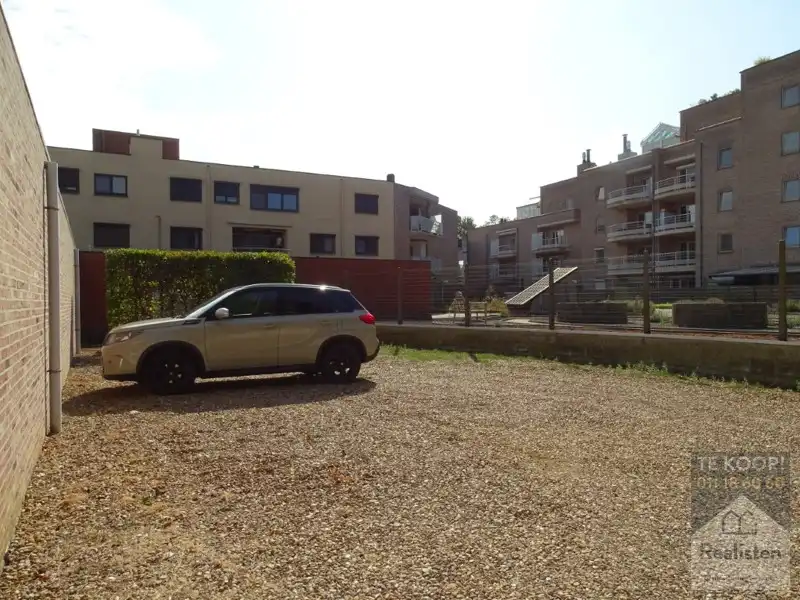 Voormalig bankkantoor foto 21