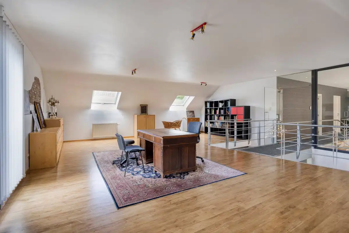 Karaktervolle viergevel woning op 24 are in Grimbergen – wonen en werken op toplocatie foto 31